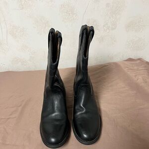 Women Ariat Roper boots 7M